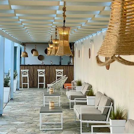 Charakas Horizon Apartment Gavrio